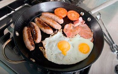 कीटो आहार के फायदे और नुकसान